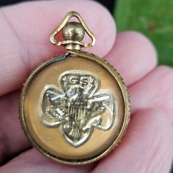 Rare Vintage Girl Scout Pendant Necklace Jewely Membership Double Sided Uniform - Picture 2 of 9